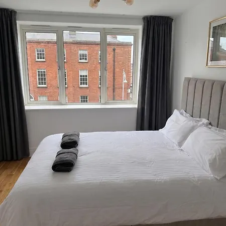 Center 2 Bed